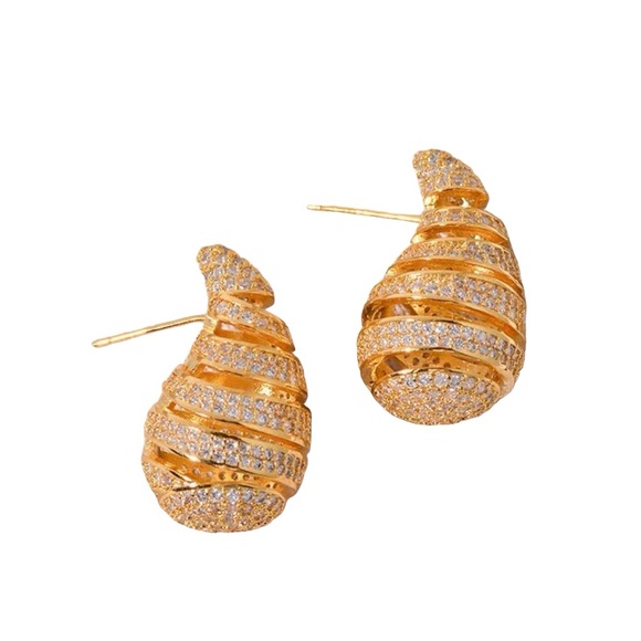 ABIGAIL CREATIONS Lightweight Cubic Zirconia Minimalistic Drop Earrings - Picture 3 of 4